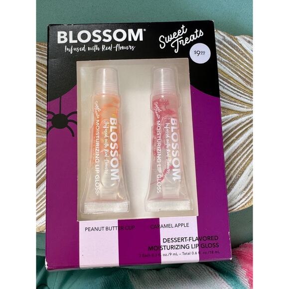 Blossom lip gloss - Picture 1 of 2